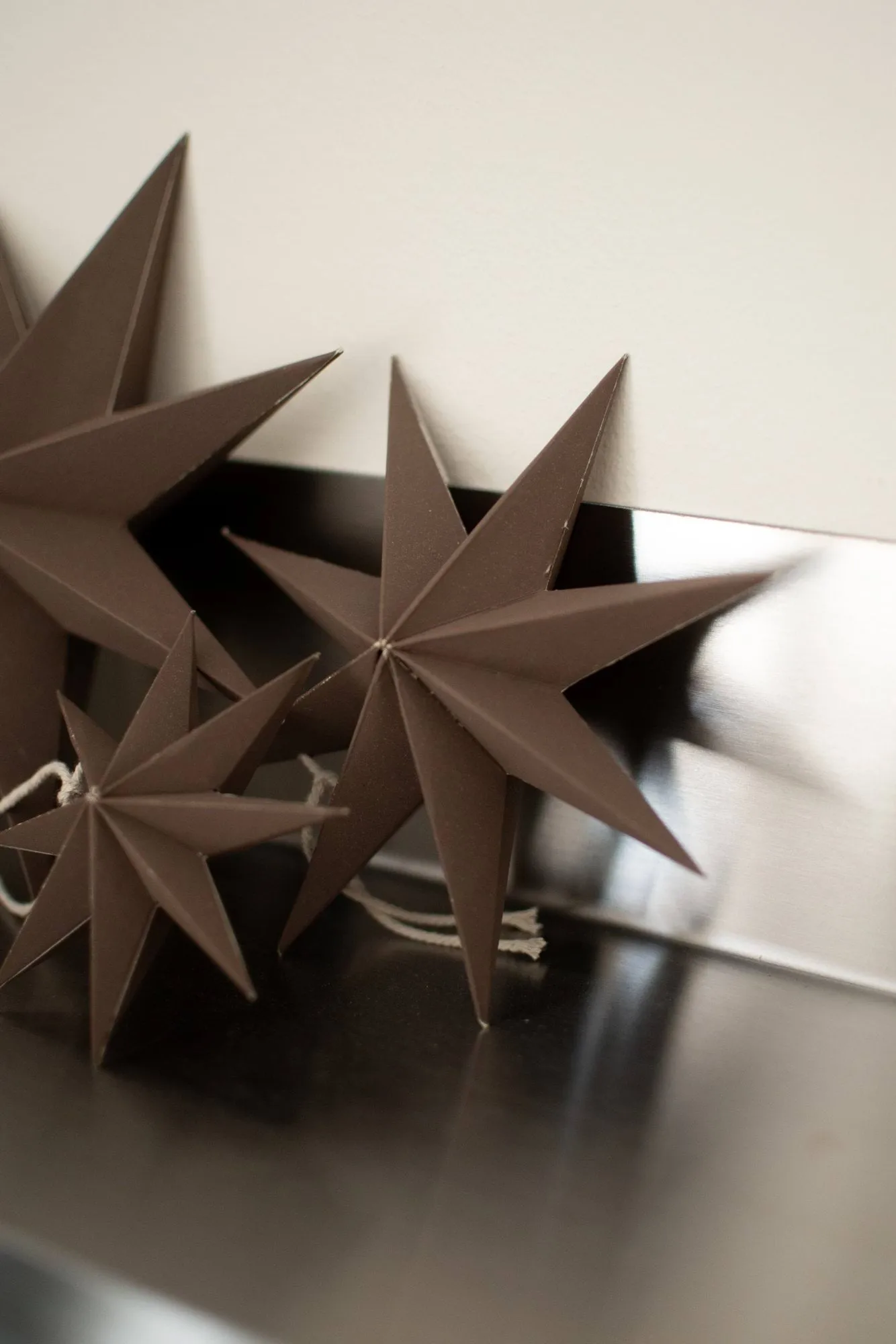 Paper winter star hanging decoration, Brown, medium, Ø14 cm DBKD