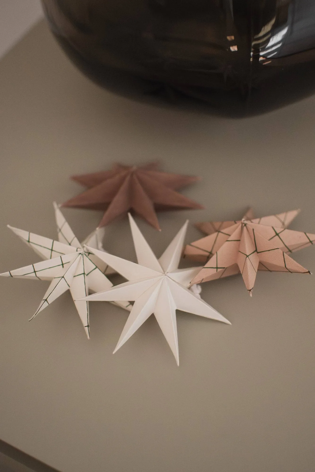 Paper winter star hanging decoration, Square white, small, Ø9 cm DBKD