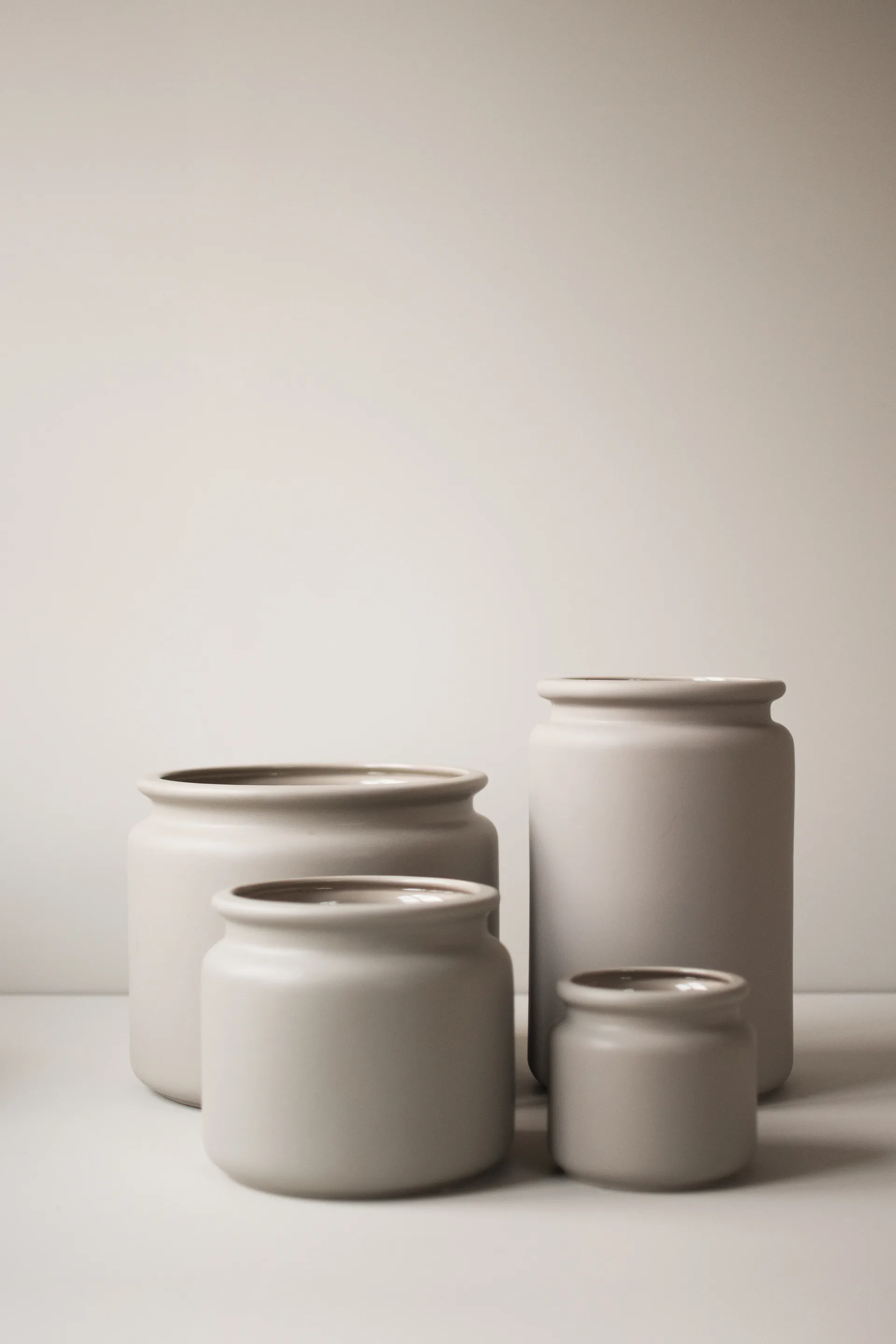 Pure flower pot mole (grey), medium, Ø 23 cm DBKD