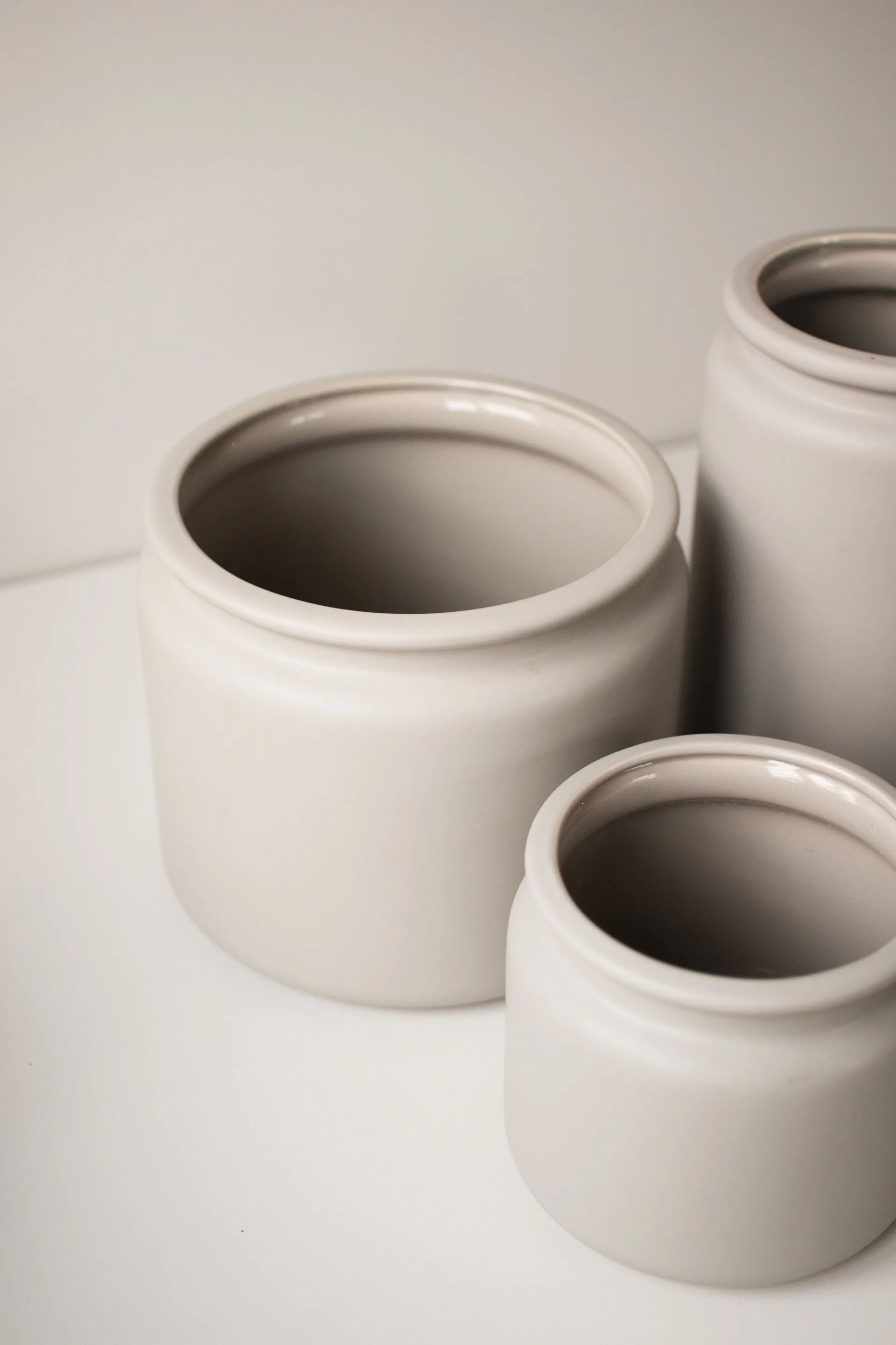 Pure flower pot mole (grey), medium, Ø 23 cm DBKD