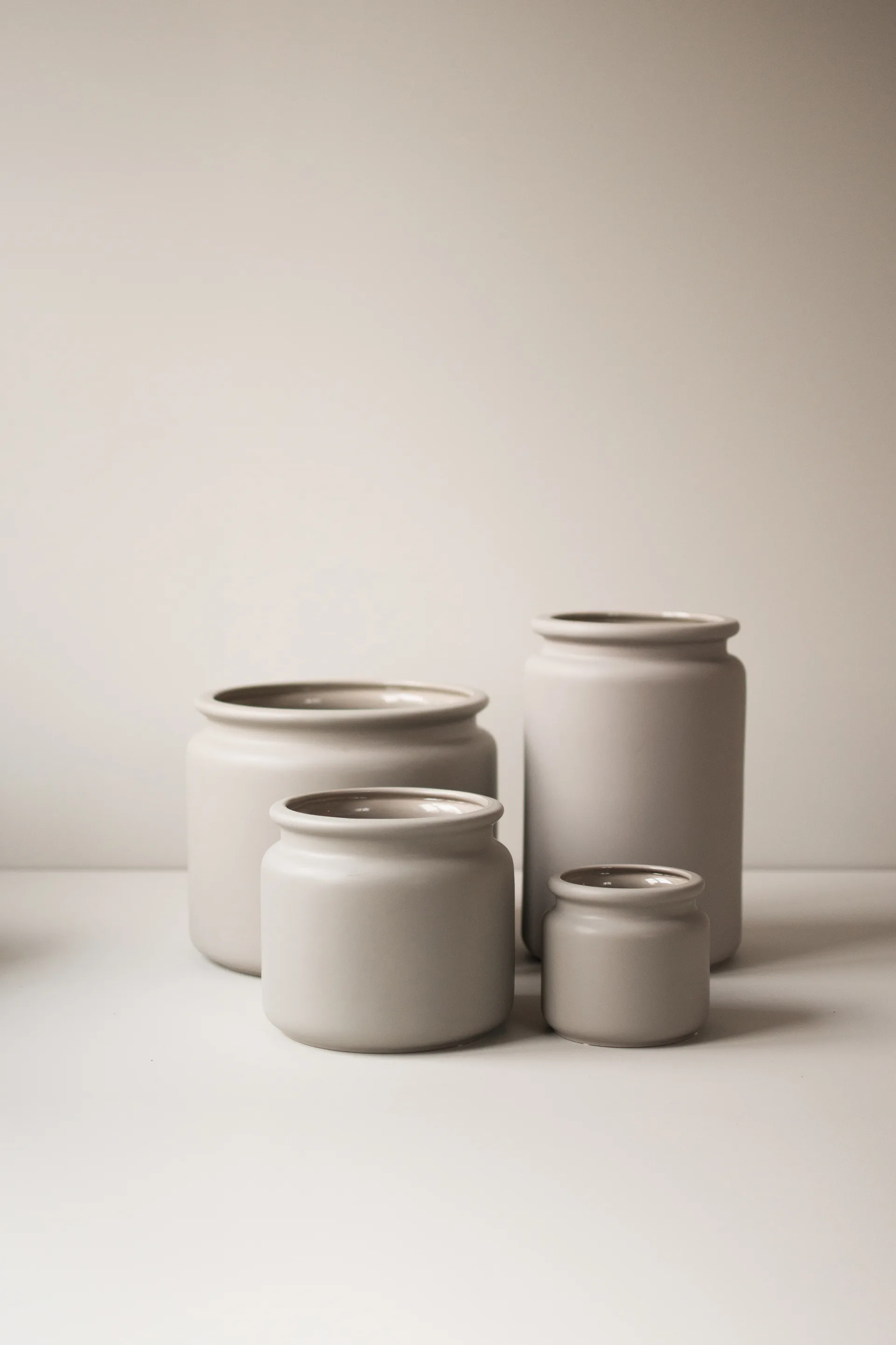 Pure flower pot mole (grey), medium, Ø 23 cm DBKD