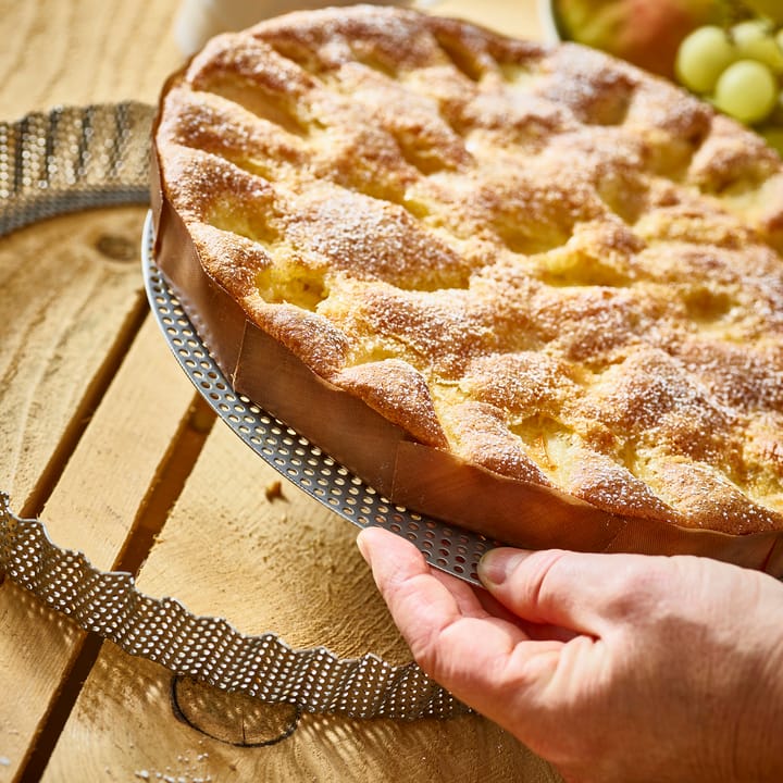 Pie form with removable base, Ø28 cm De Buyer