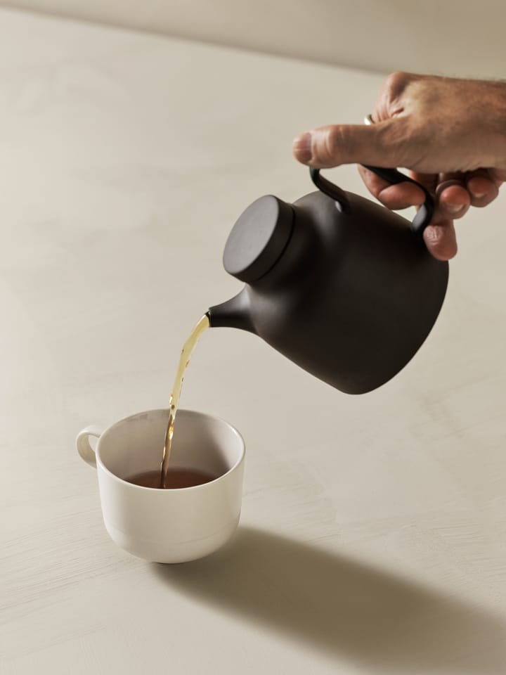 Sand teapot 65 cl, Black clay Design House Stockholm
