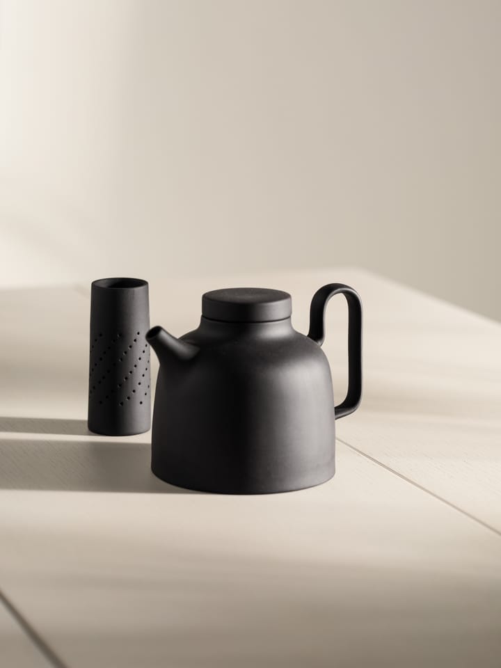 Sand teapot 65 cl, Black clay Design House Stockholm