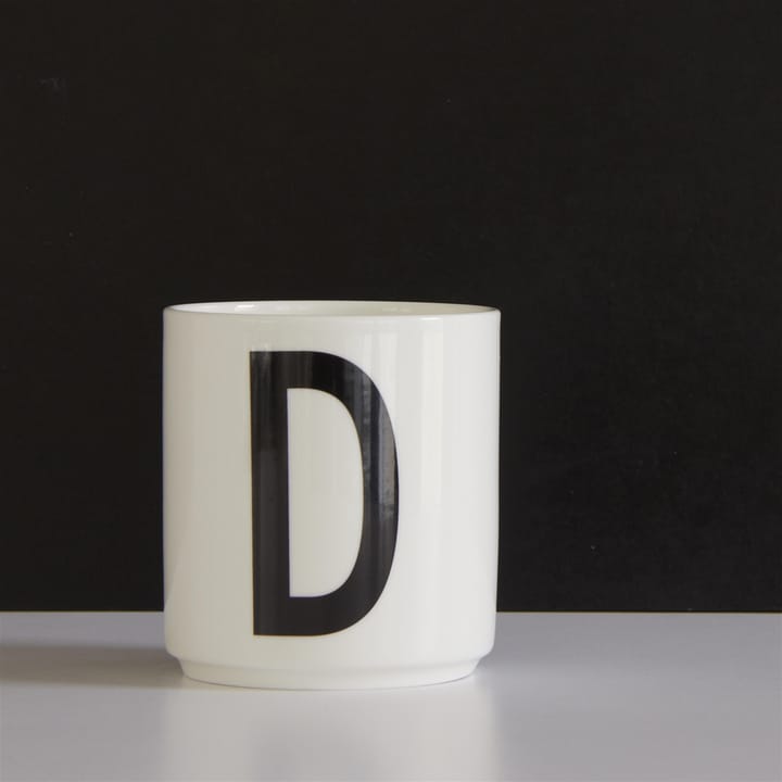 Design Letters cup, D Design Letters