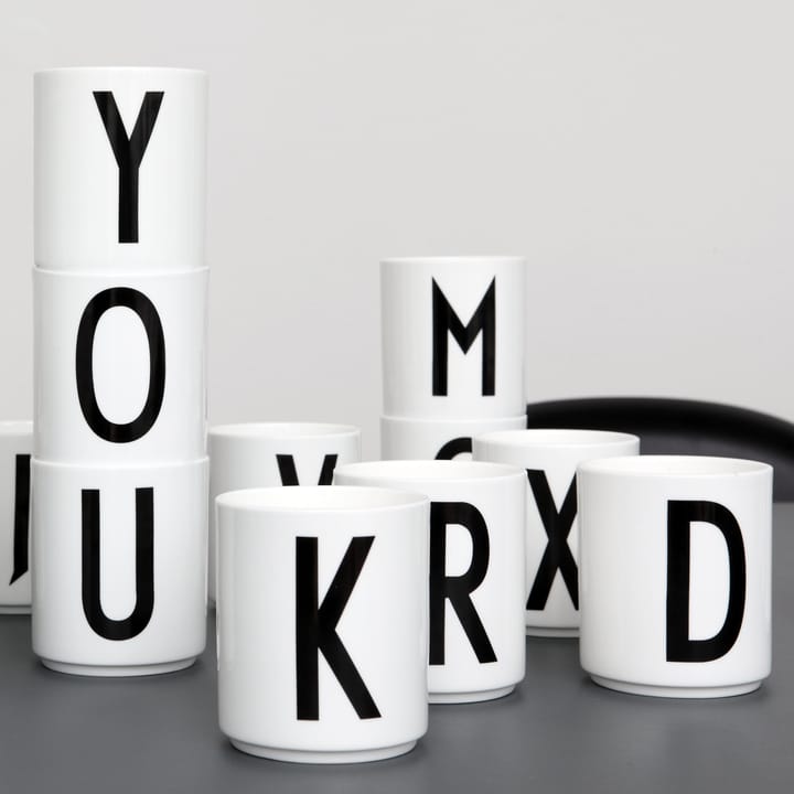 Design Letters cup, D Design Letters