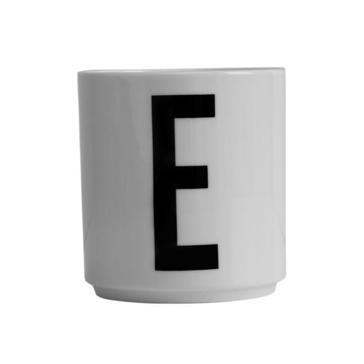 Design Letters cup, E Design Letters
