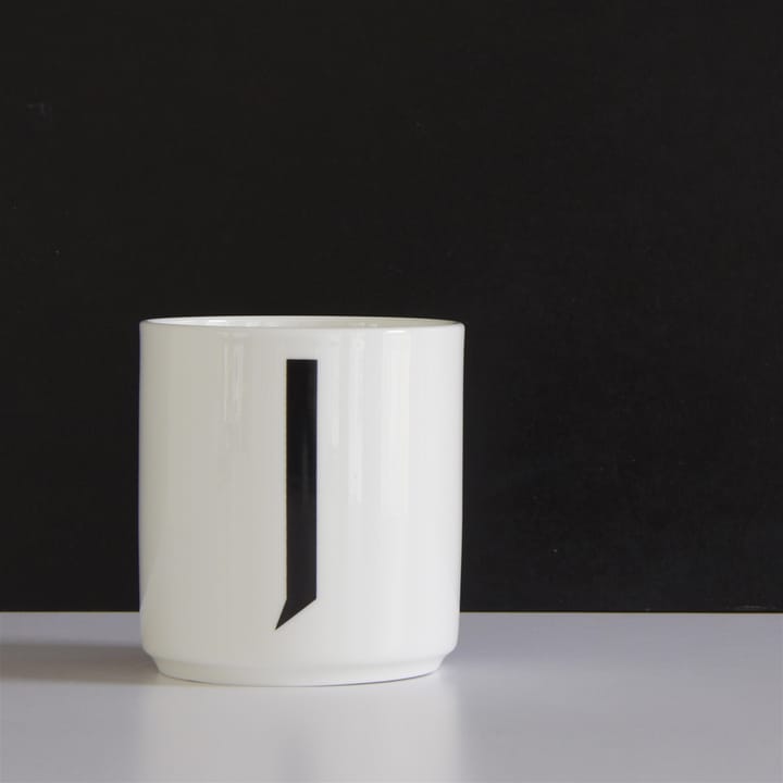 Design Letters cup, J Design Letters