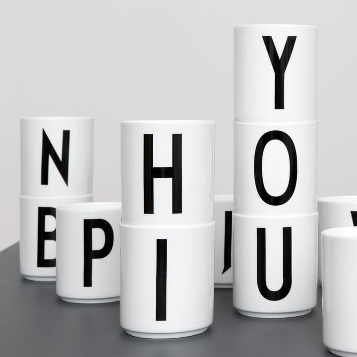 Design Letters cup, Y Design Letters