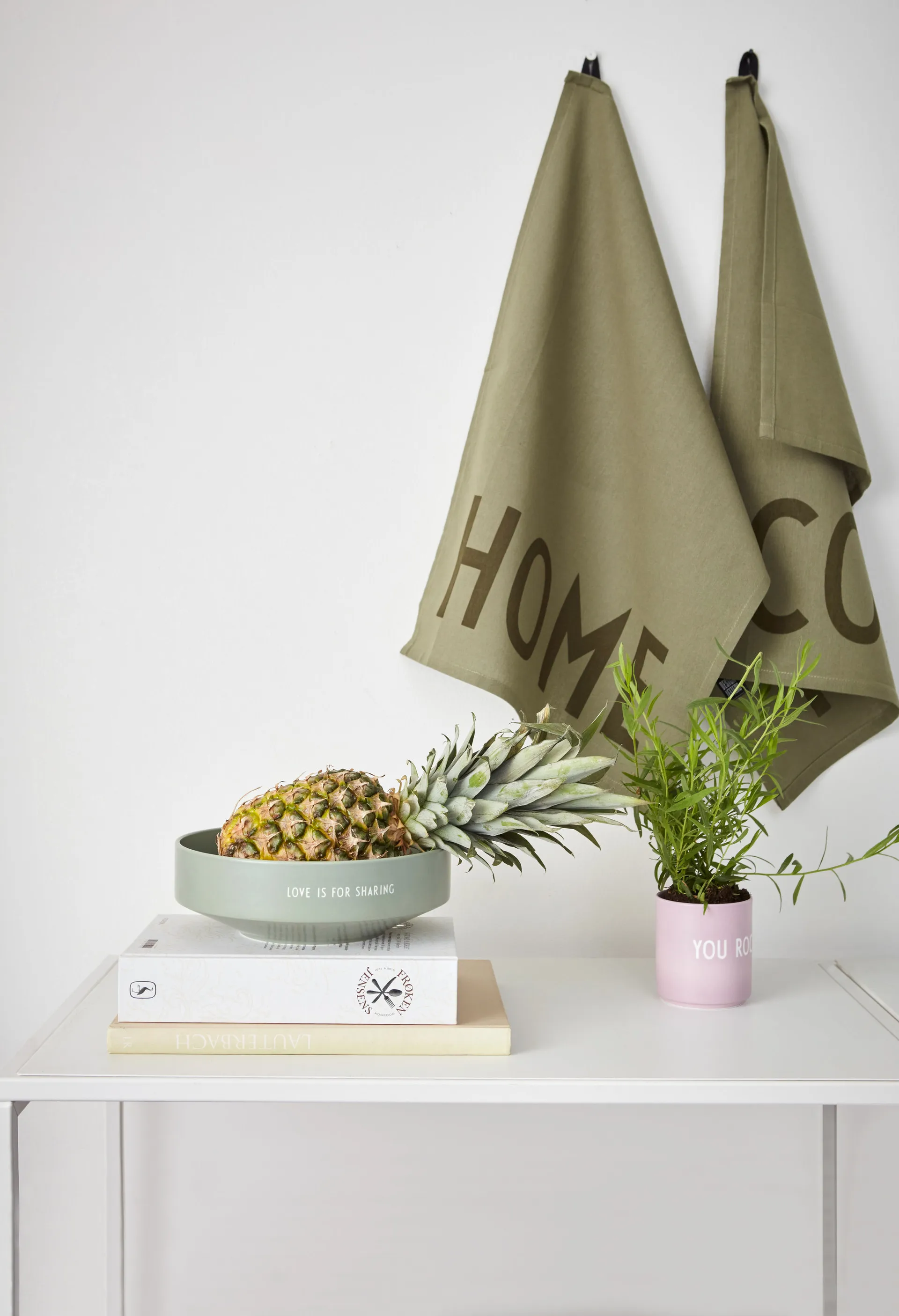 Design Letters favourite bowl medium Ø17.5 cm, Green Design Letters