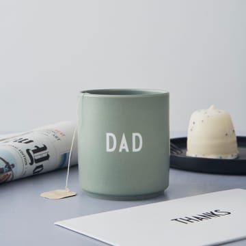 Design Letters favourite cup 25 cl - Dad/Love-green - Design Letters