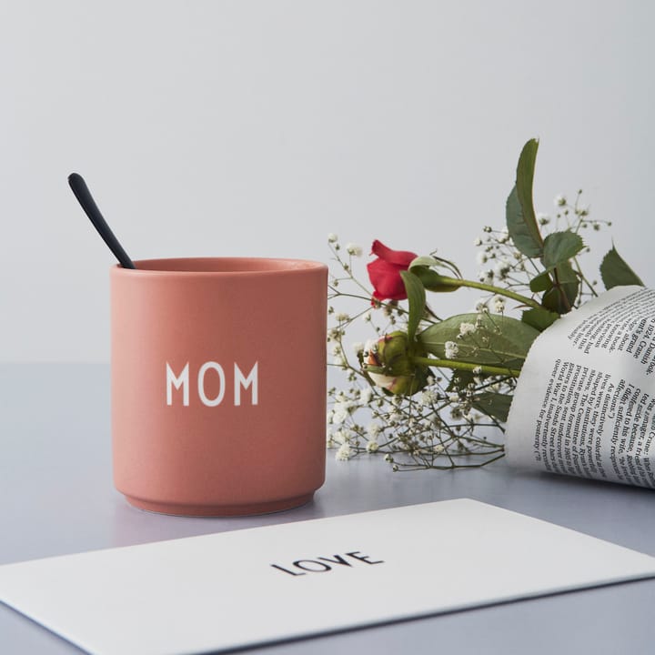 Design Letters favourite cup 25 cl, Mom/Love-nude Design Letters