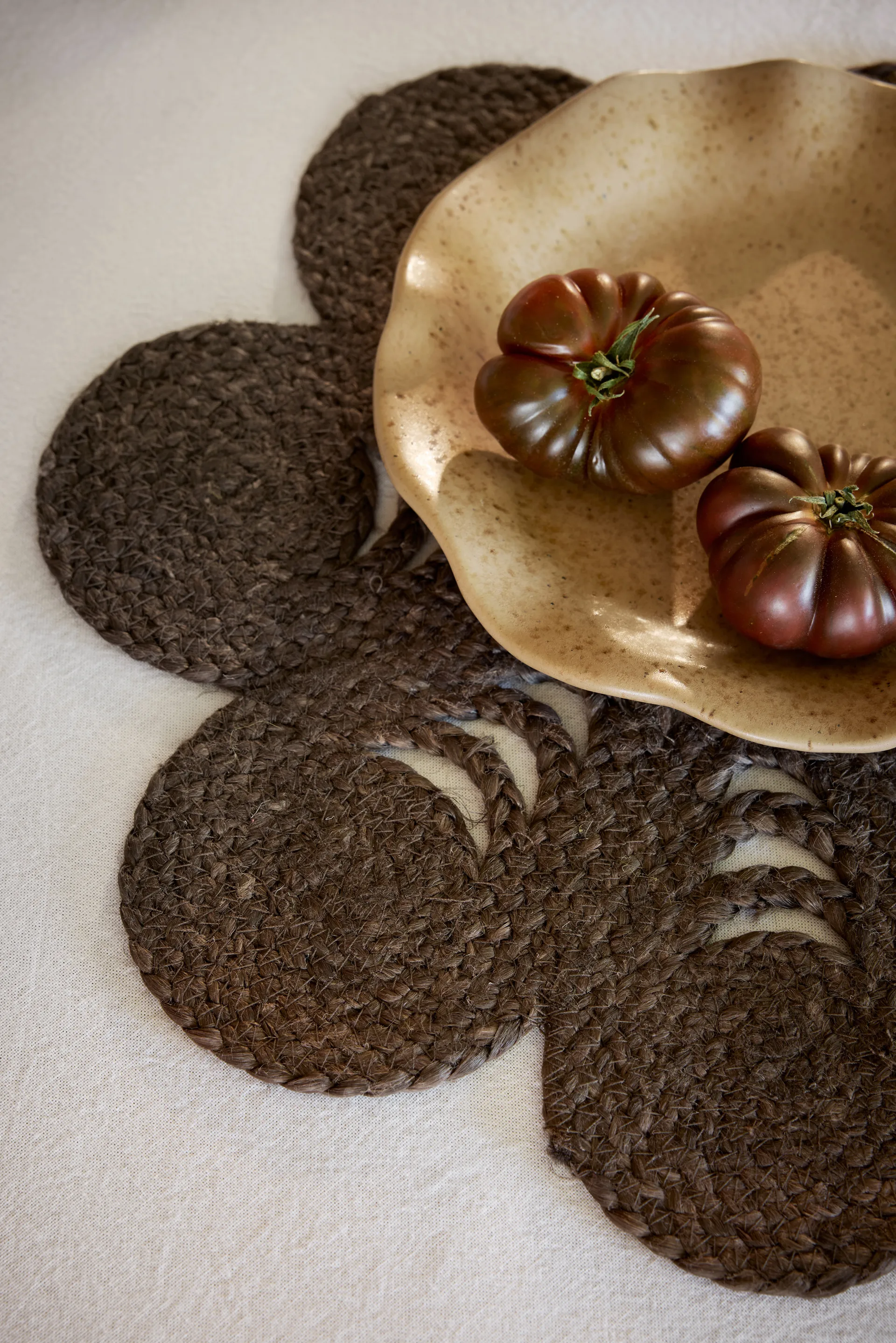 Elin placemat anemone Ø40 cm, Coffee Dixie