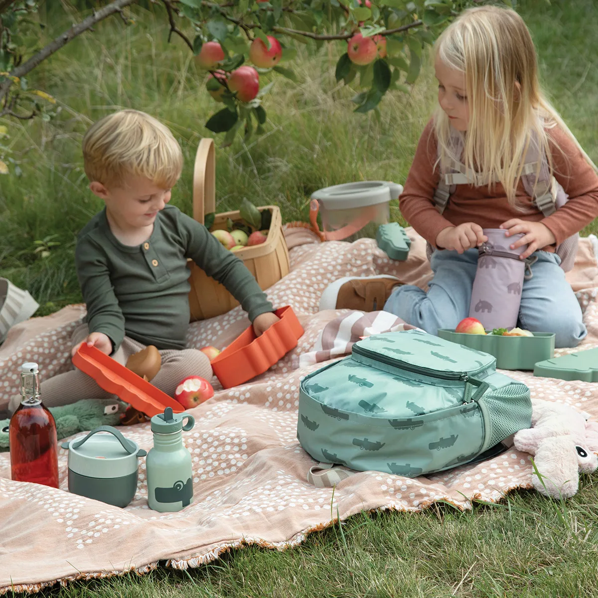 Croco kiddish lunchbox, Papaya Done by deer