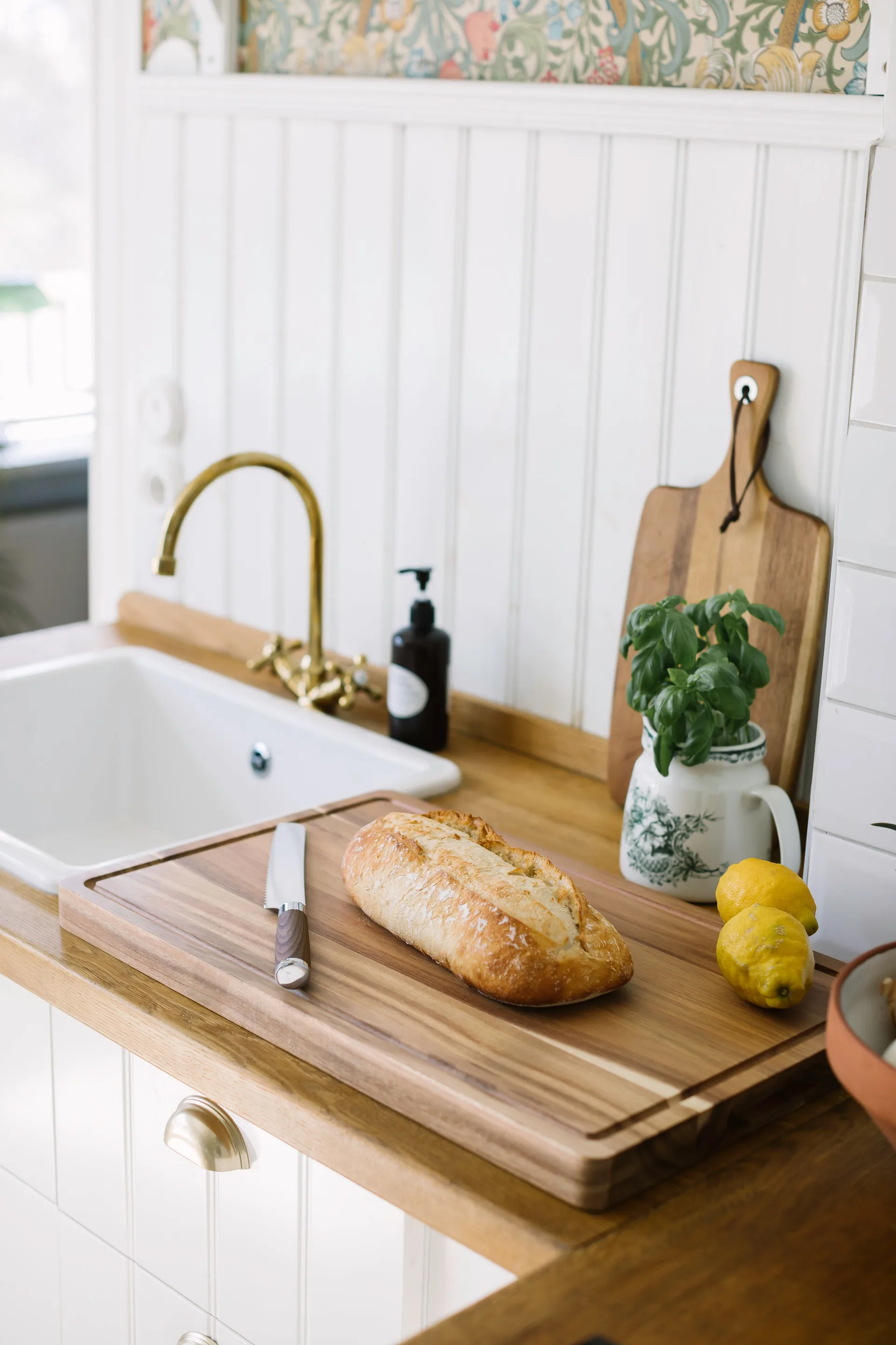 Skyle cutting board 35x56 cm, Acacia Dorre