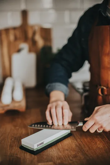 Suri whetstone rubber base 18x6x3 cm - 1000/3000 grit - Dorre