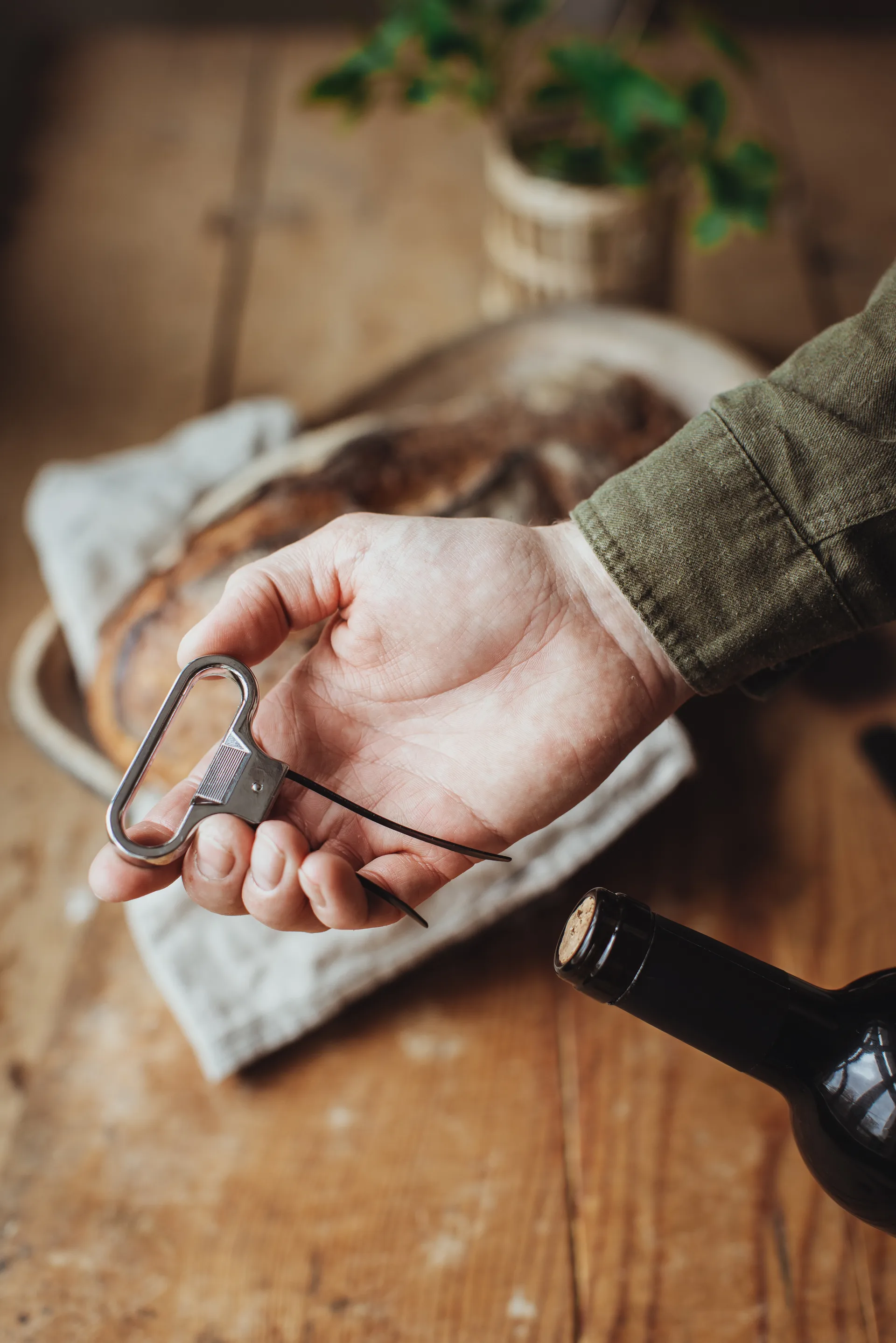 Vale Bottle Opener corkscrew 11x6.4x1 cm, Black-silver Dorre