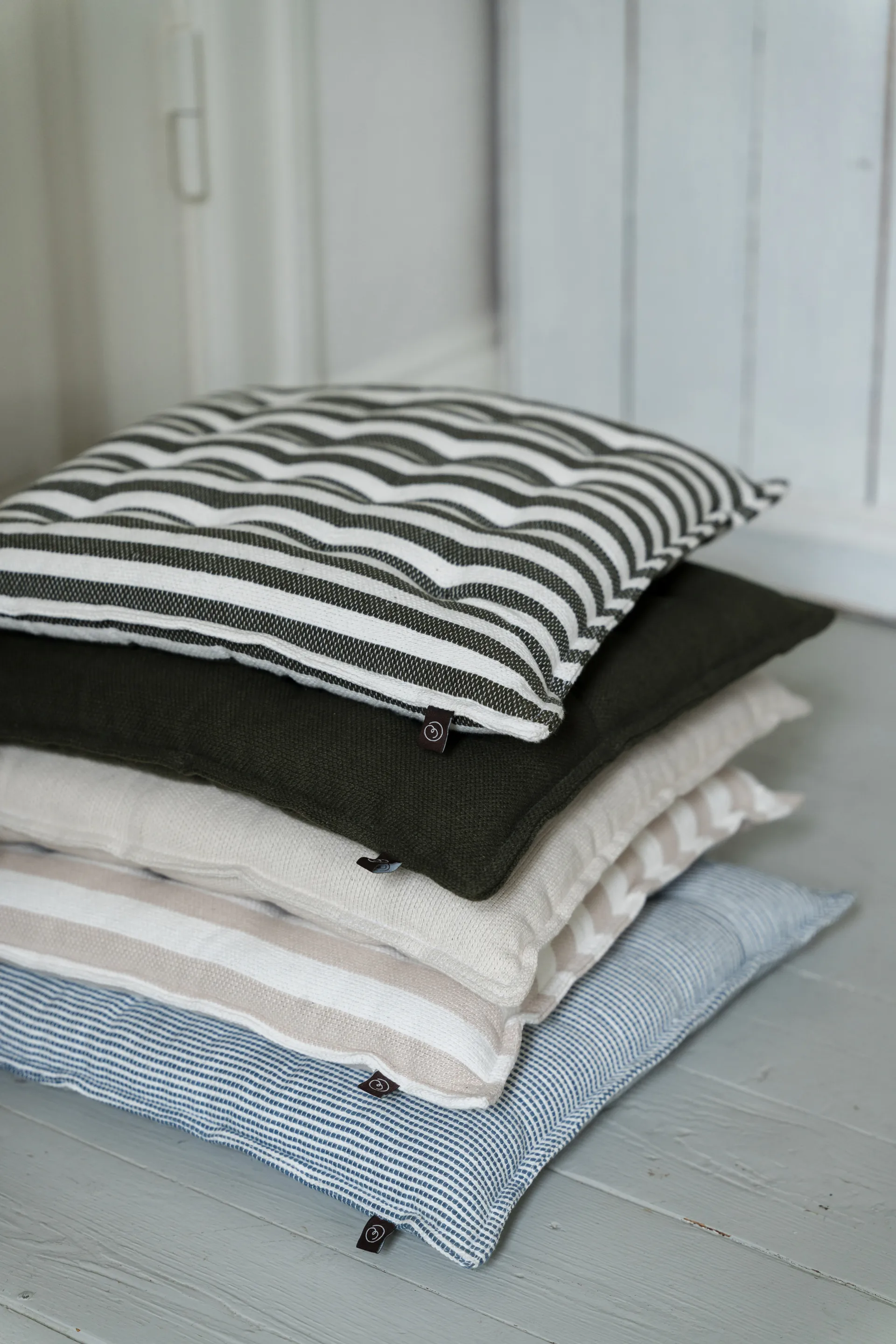 Ernst seat cushion 40x40cm, Blue-white ERNST