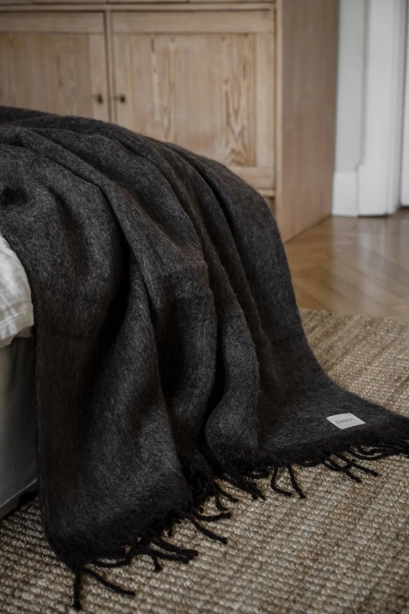 Ernst throw with fringe 130x170 cm, Dark brown-brown ERNST