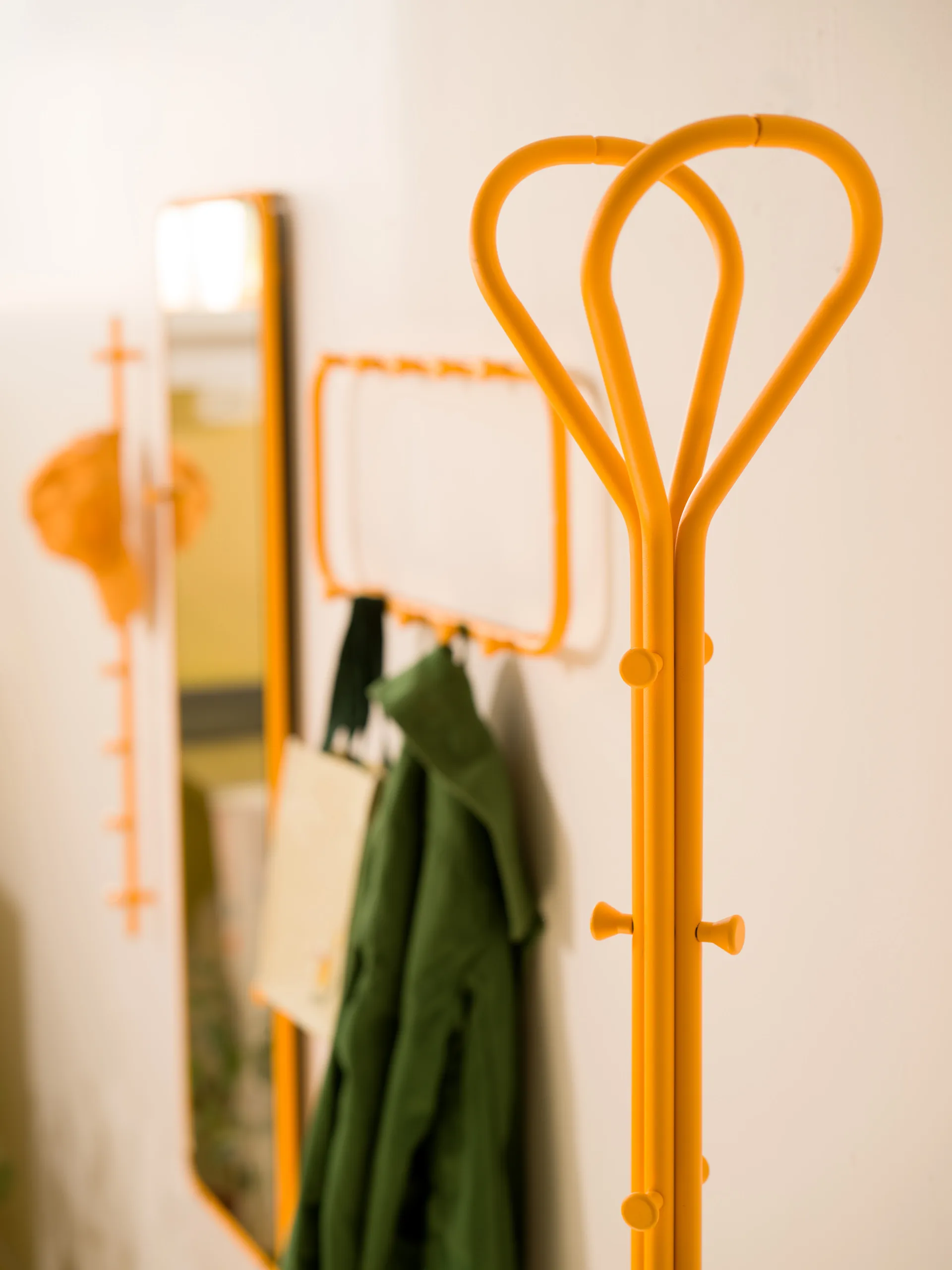 Classic drum major, Sun yellow Essem Design