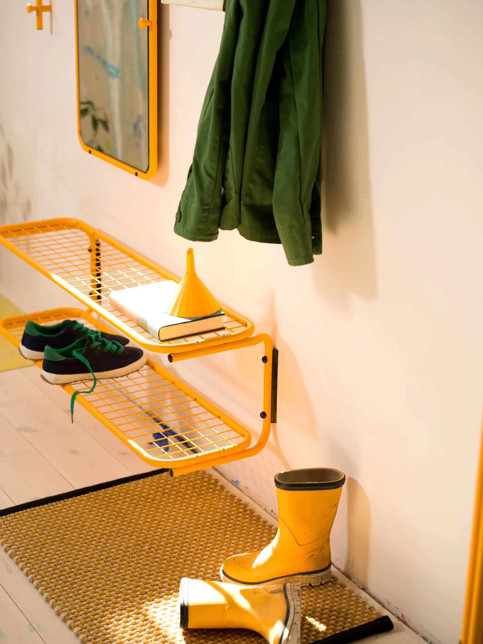 Classic shoe rack 80 cm, Sun yellow Essem Design