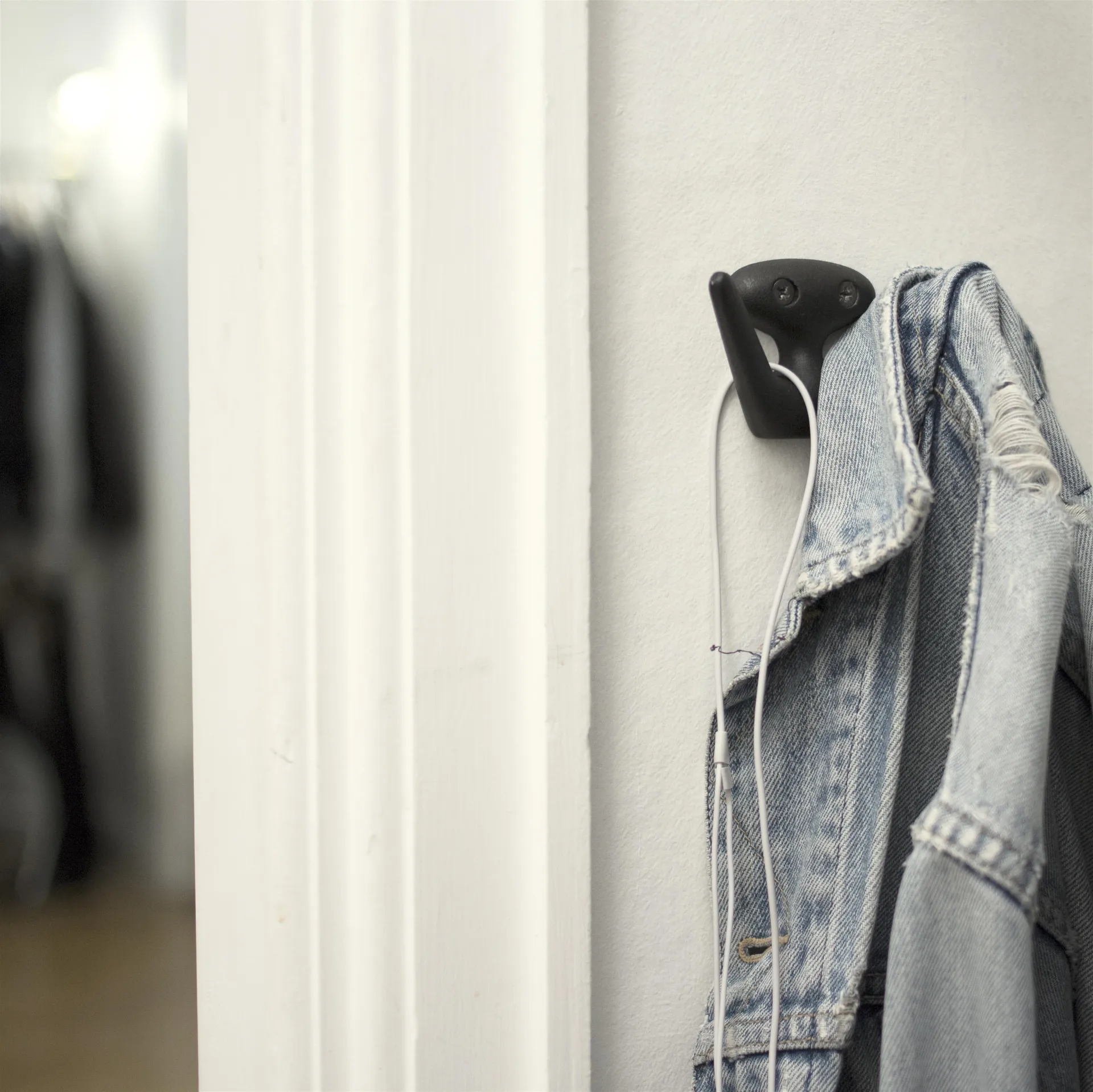 Mama hook, black structure Essem Design