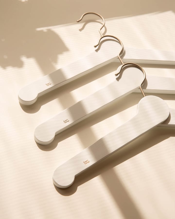 Nostalgi clothes hanger 3-pack, White Essem Design