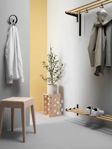 Nostalgi hat shelf/ shoe shelf - Ash-white, 100 cm - Essem Design