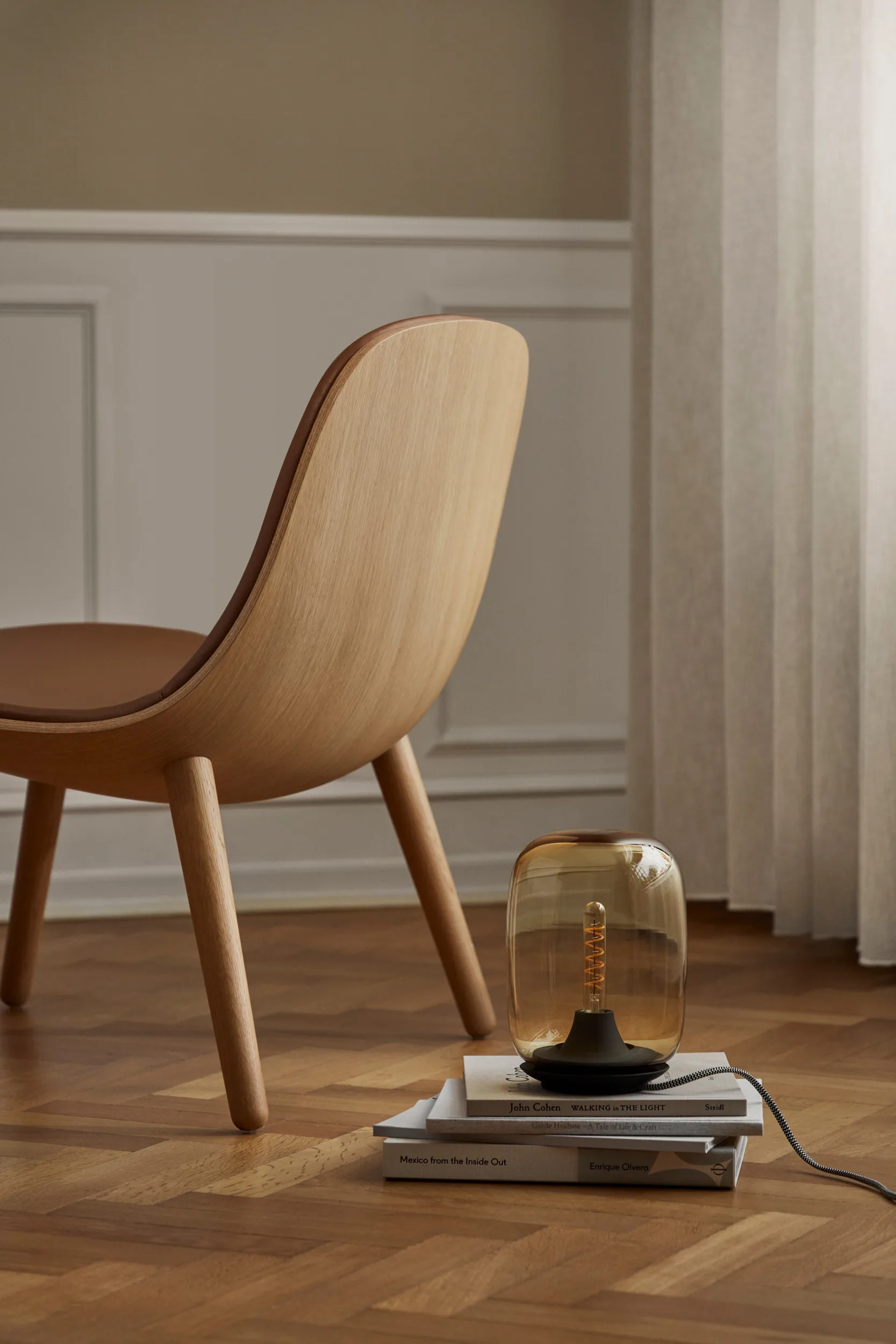 Acorn lamp 21.5 cm, Amber Eva Solo