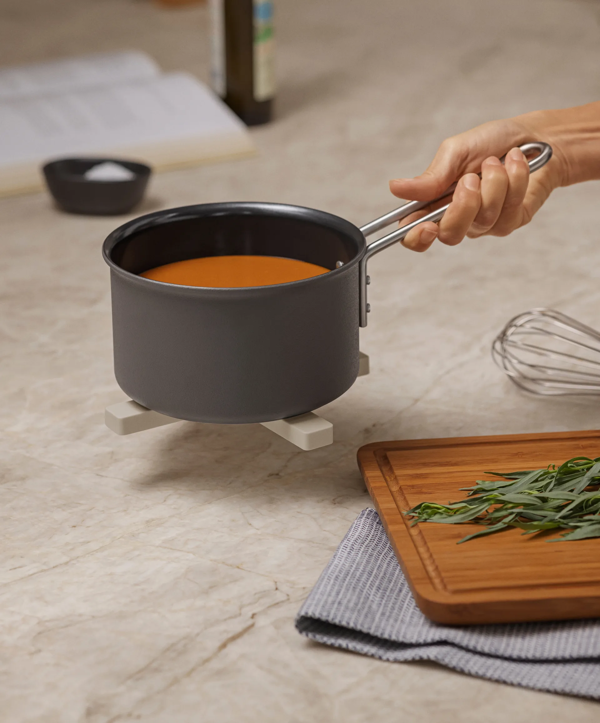 Eva Solo magnetic trivet, Sand Eva Solo