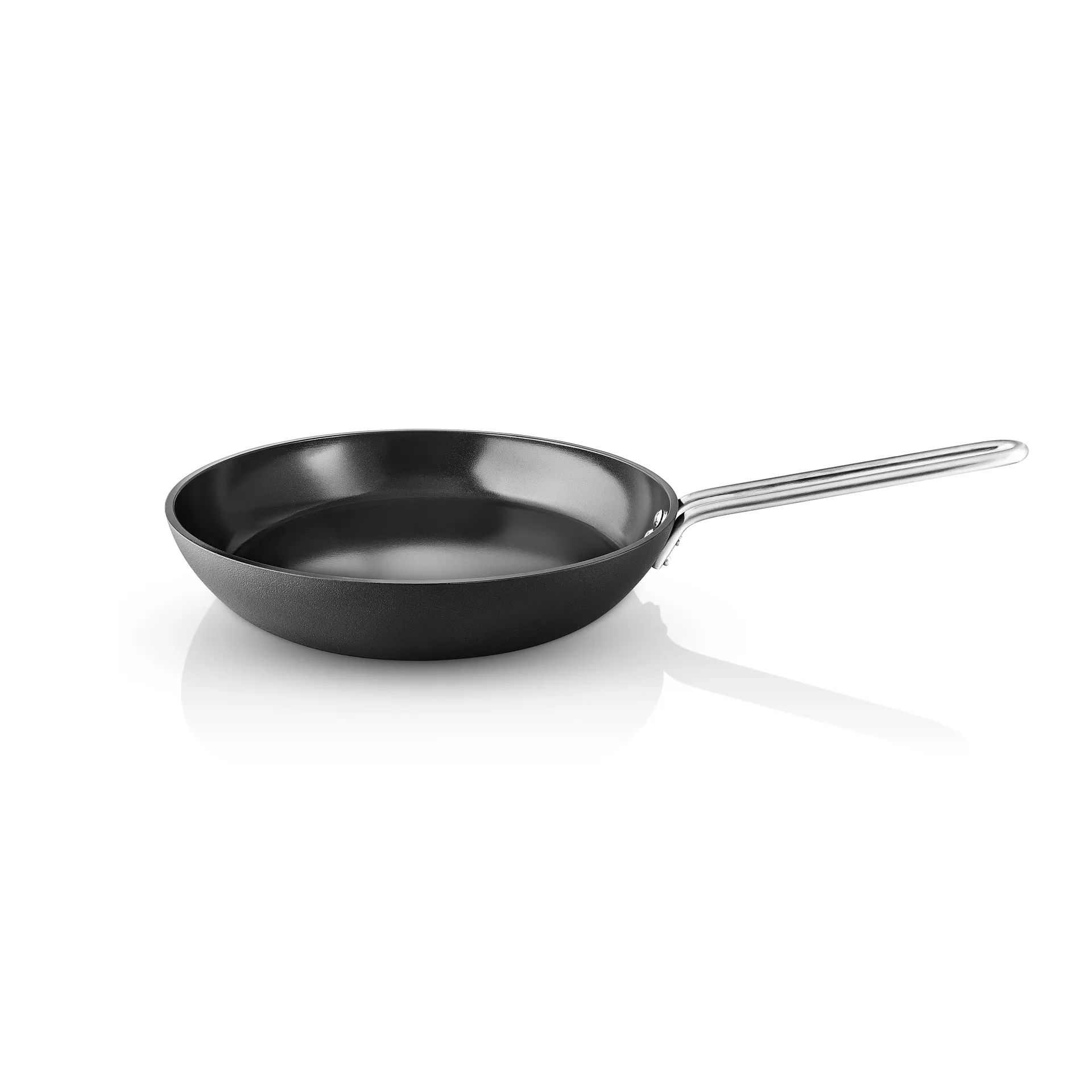 Eva Trio Professional black frying pan Slip-Let, 30 cm Eva Solo