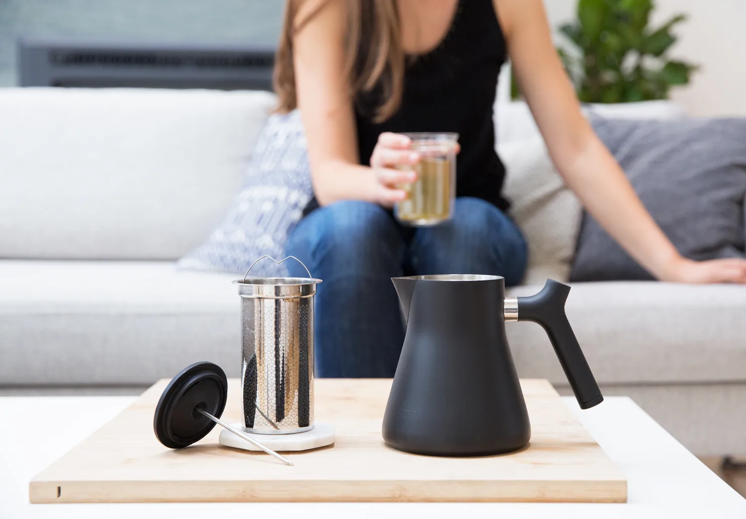 Raven Stovetop Tea kettle 100 cl, Matte black Fellow