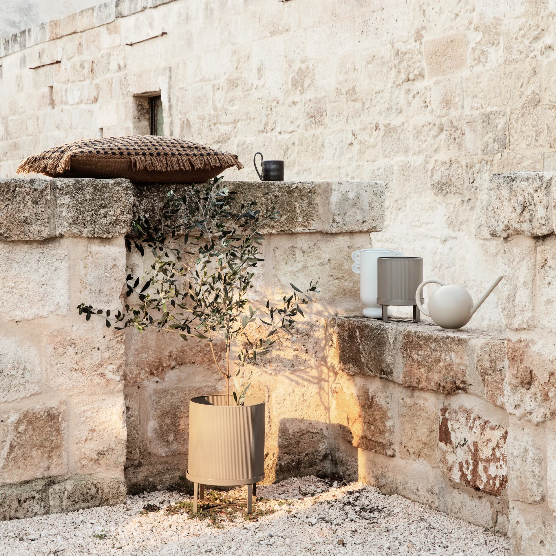 Bau flower pot large Ø28 cm, cashmere Ferm Living