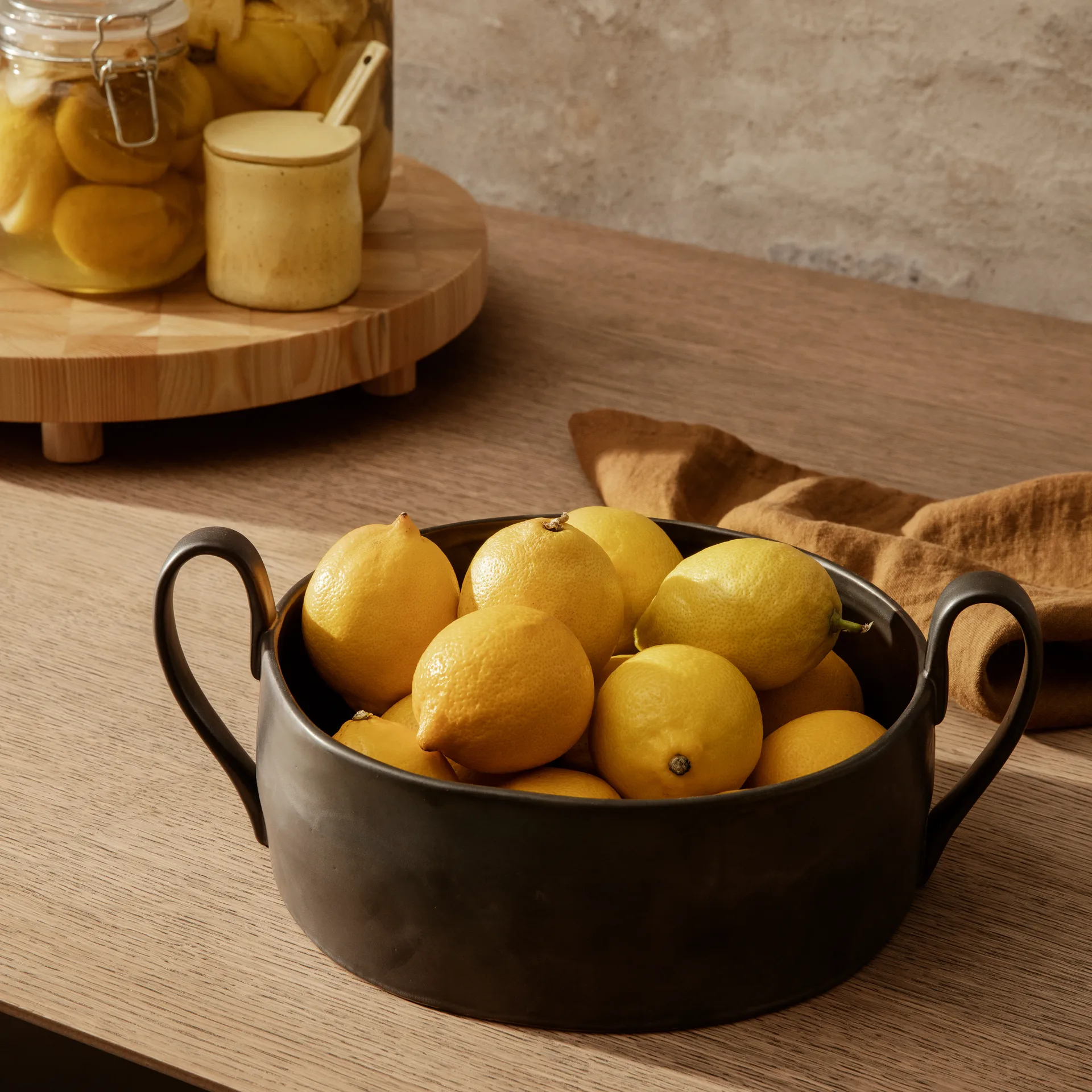 Flow Centrepiece bowl, black Ferm Living