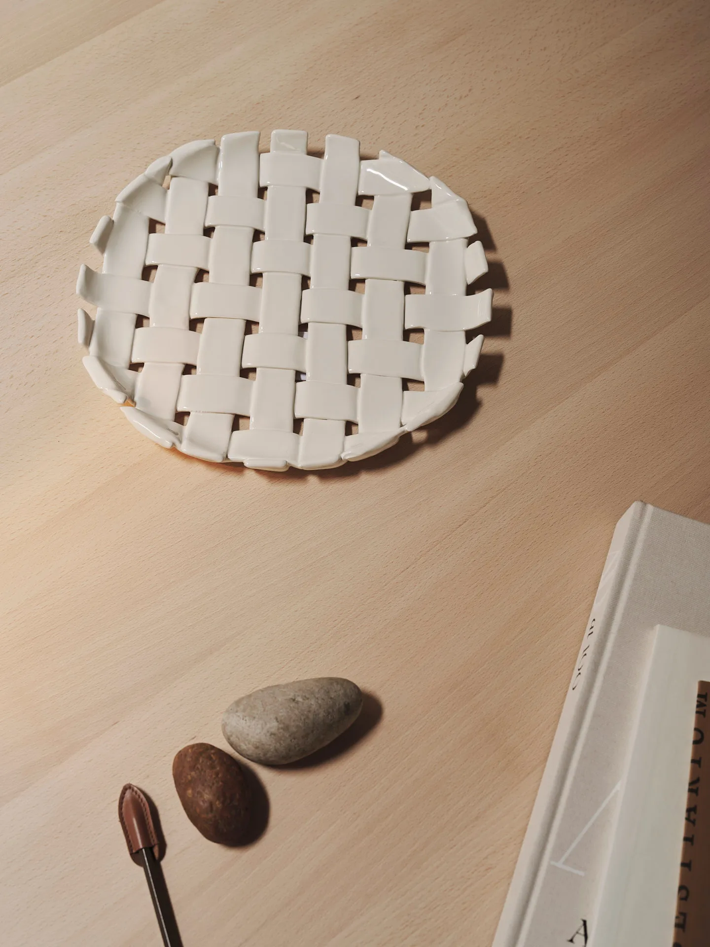 Plait plate Ø30 cm, Off white Ferm Living