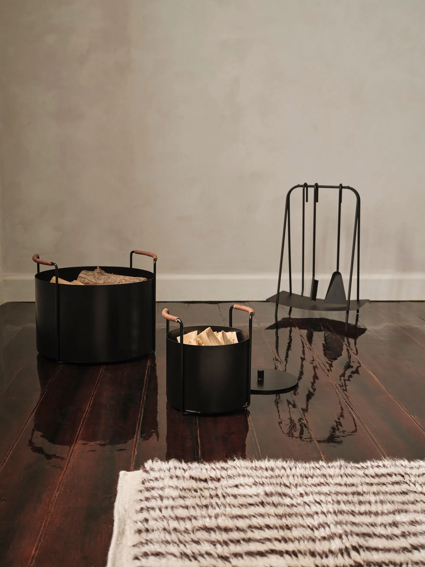 Port wood basket, Black Ferm Living