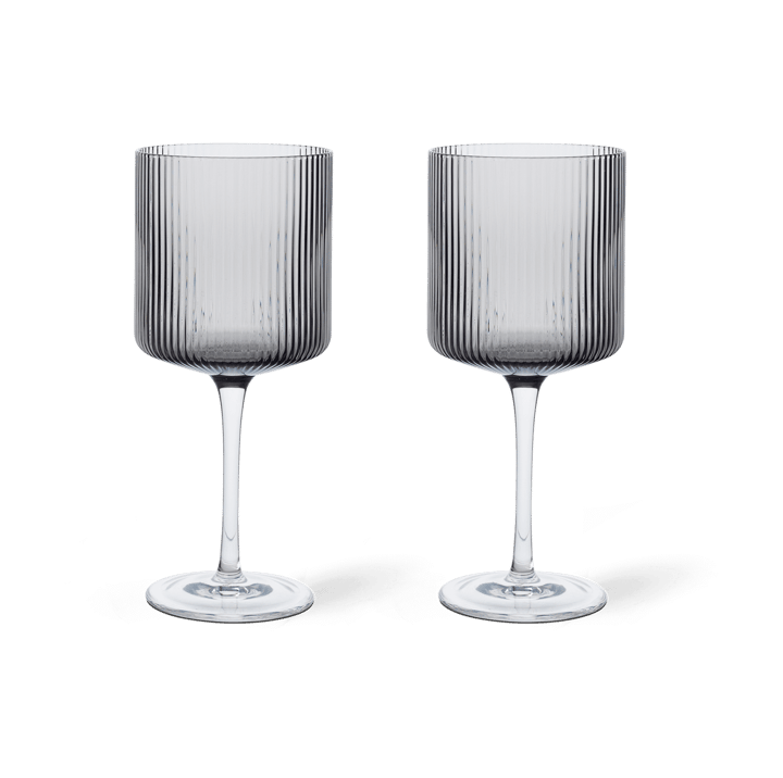 Ripple red wine glass 32,5 cl 2-pack - Smoked grey - Ferm Living