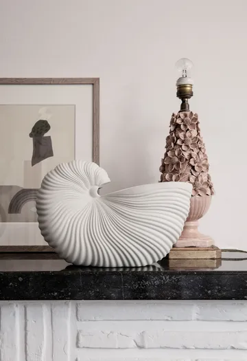 Shell flower pot - Off white, 31x15x21 cm - Ferm Living
