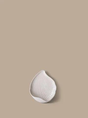 Shell wall candle holder - Off-white, 24x9.5x28.2 cm - Ferm Living