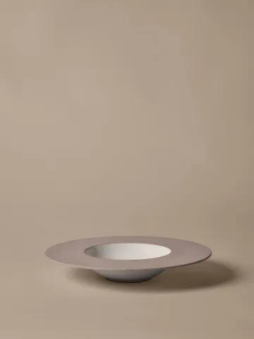 Sonae deep plate - Grey-white, Ø30 cm - Ferm Living