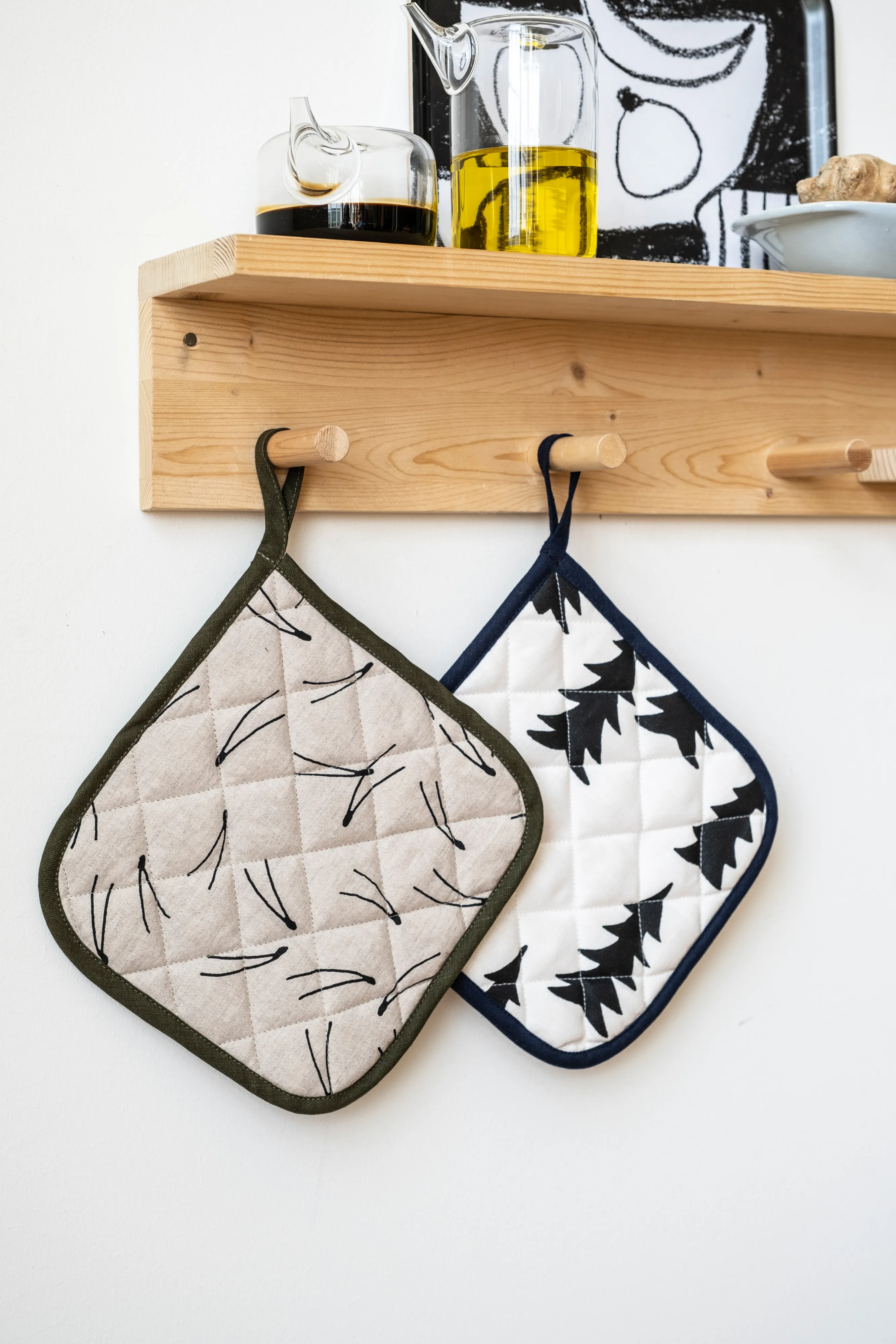 Barr quilted oven mitt 21x21 cm - Fine Little Day | KitchenTime
