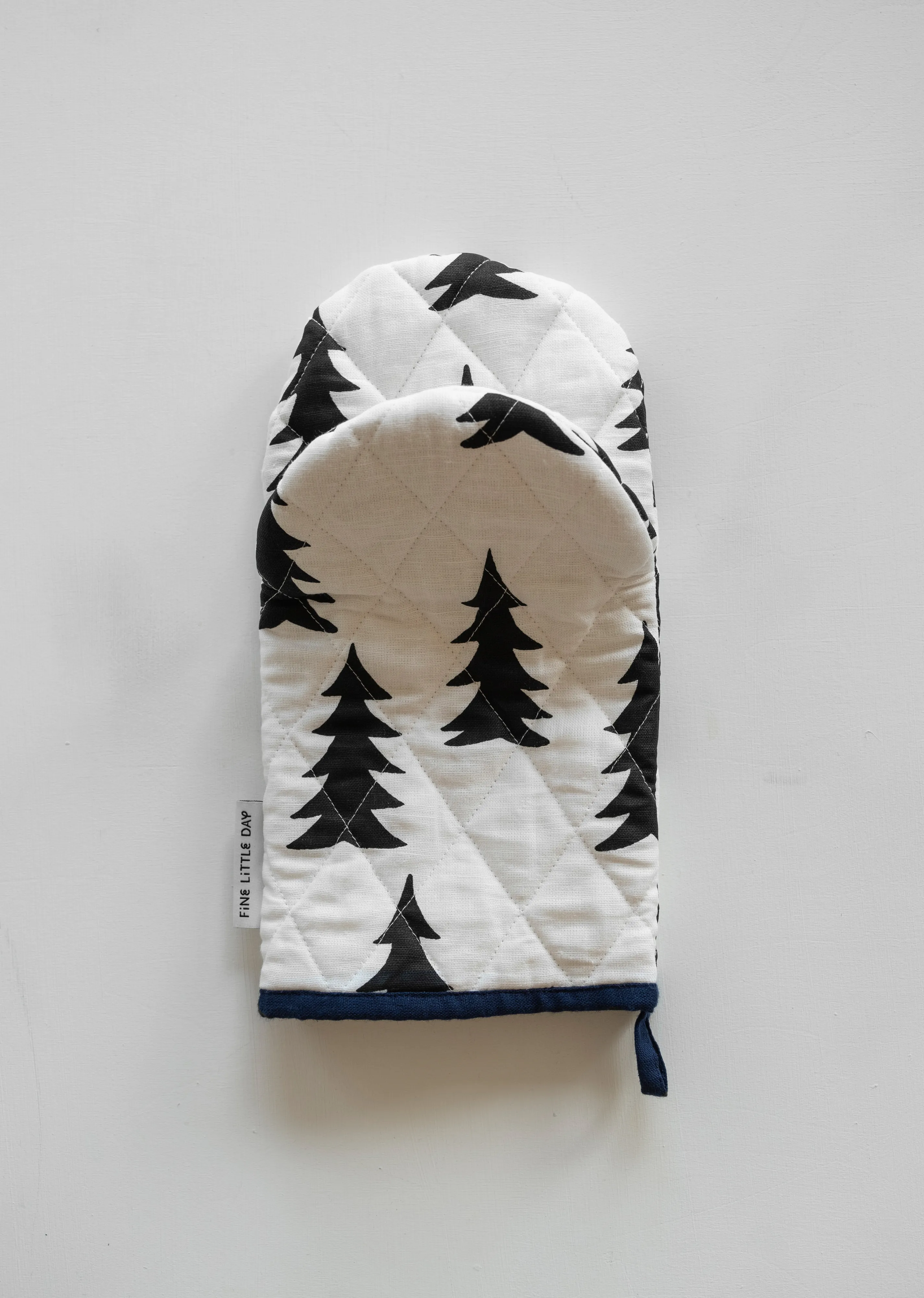 Gran quilted oven glove - Fine Little Day | KitchenTime