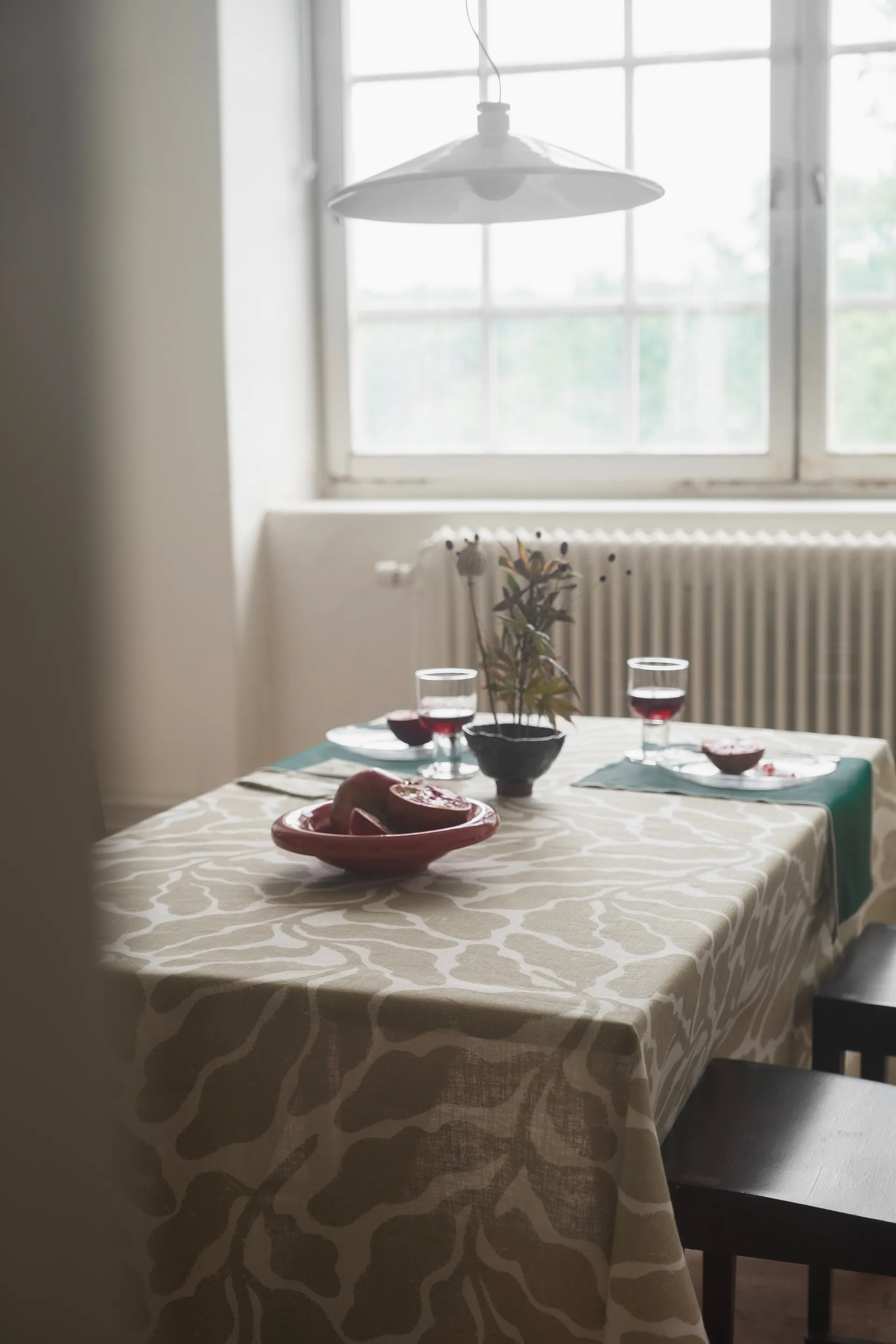 Leaves tablecloth, Sand, 149x250 cm Fine Little Day