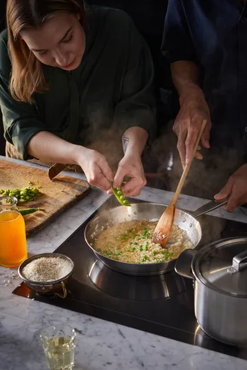 All Steel Pure frying pan set - 2 pieces - Fiskars