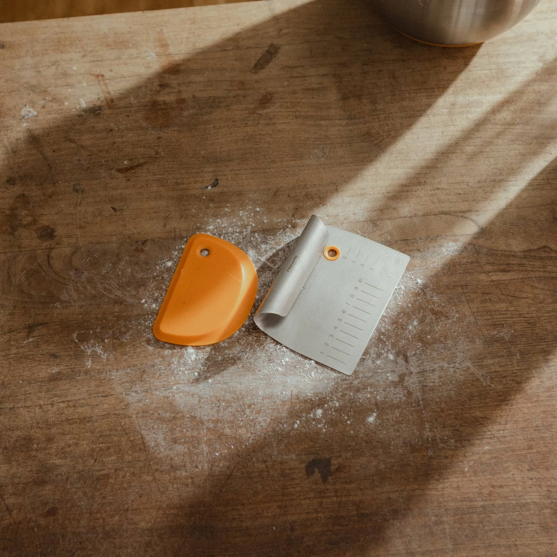 Functional Form dough scraper, Metal-silicone, 2 pieces Fiskars