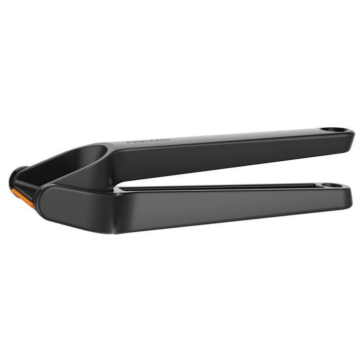 Functional Form garlic press 24 cm, Black Fiskars