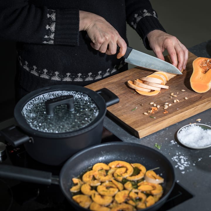 Hard Edge knife set chefs knife and vegetable knife, 2 pieces Fiskars