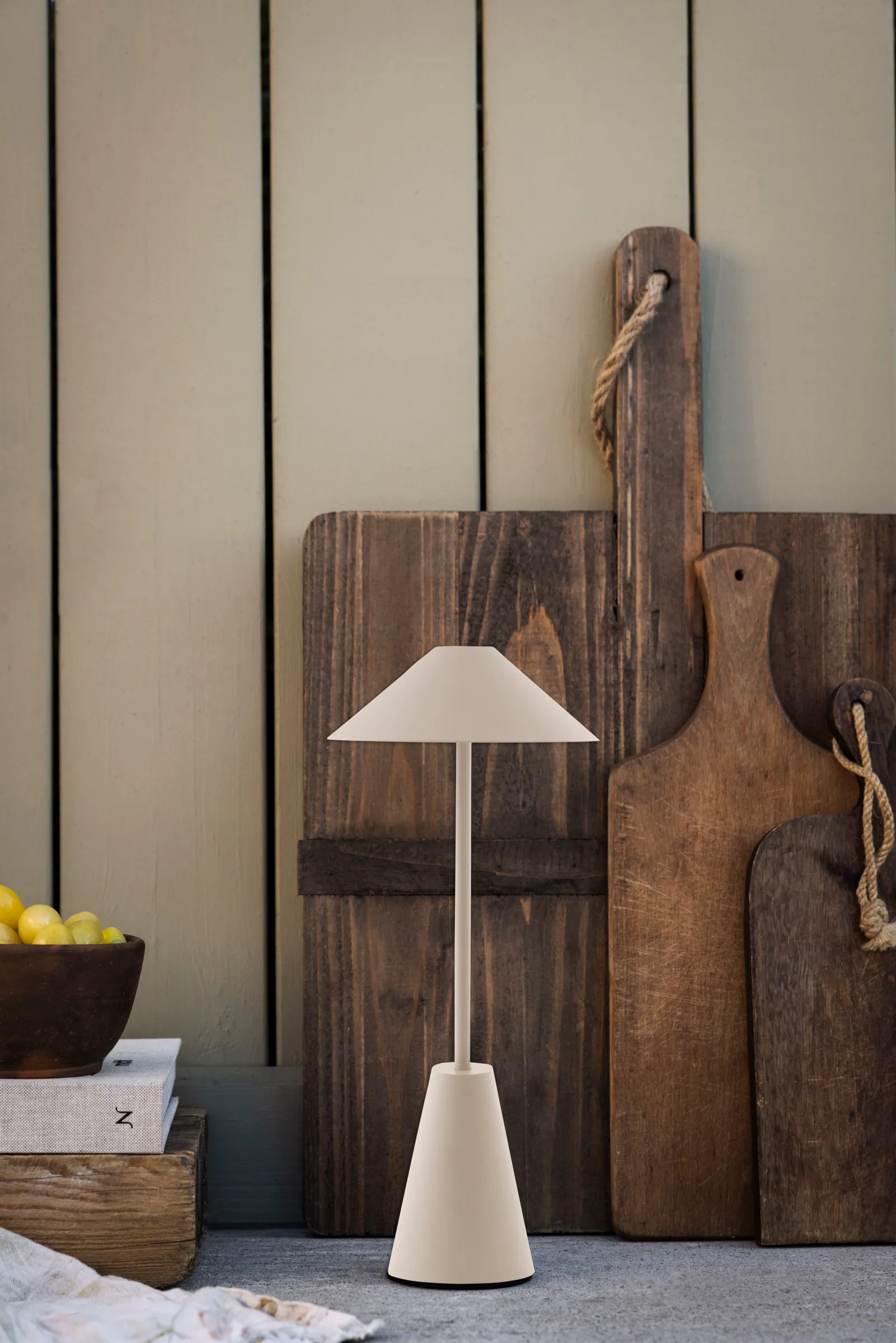 Cannes 32 portable table lamp, Mud Globen Lighting