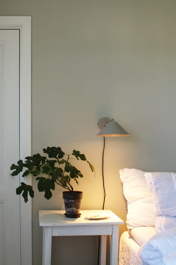 Cannes wall lamp Ø20 cm, Mud Globen Lighting