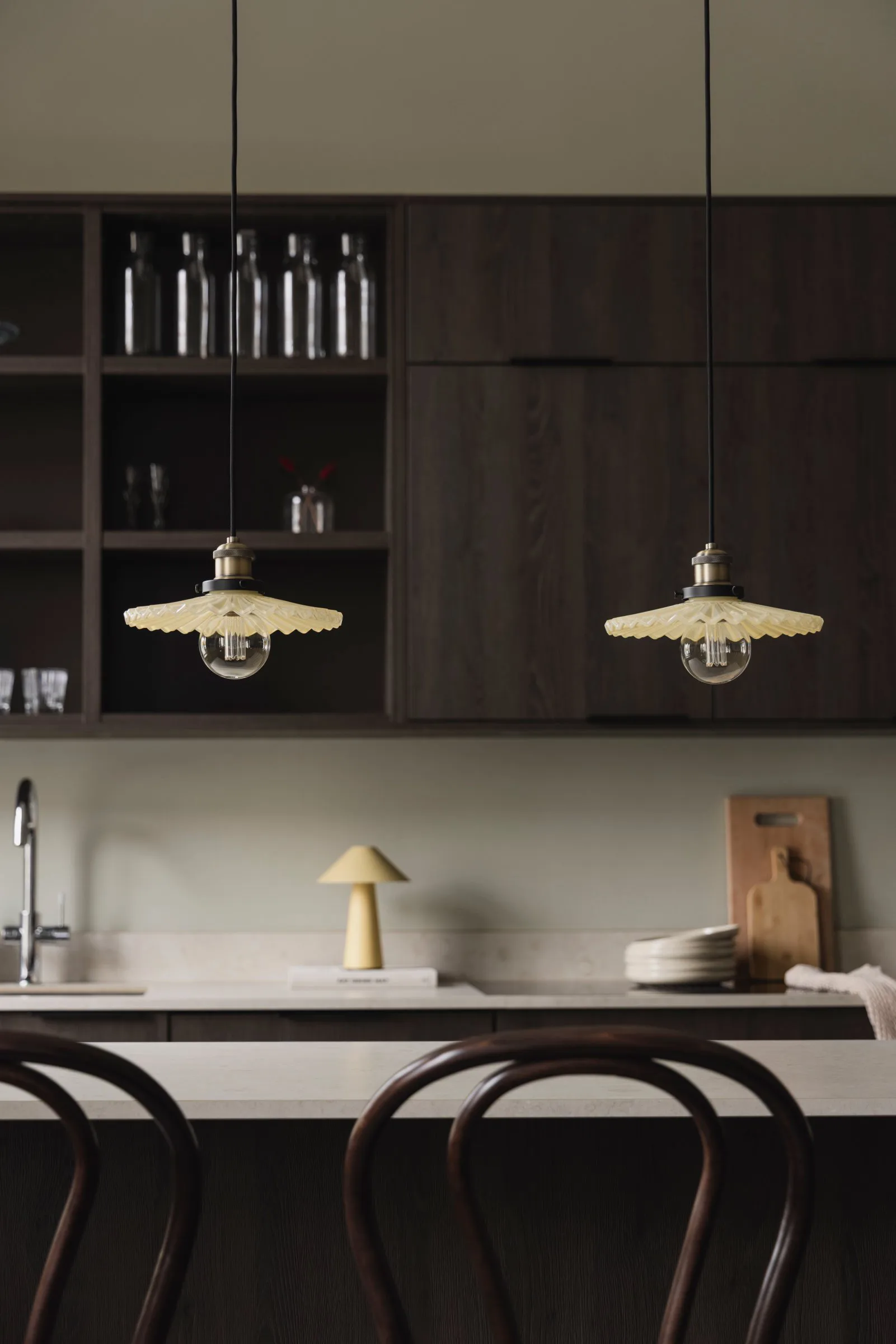 Cobbler pendant lamp Ø25 cm, Cream Globen Lighting